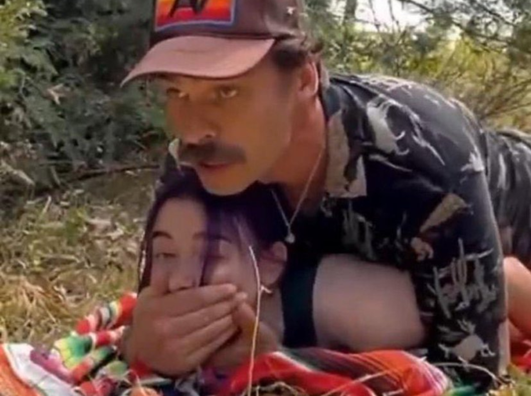 Flesh Mechanic Brutally Fucks His Girlfriend in the Woods