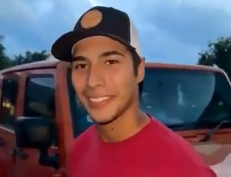 Straight Guy with Red Jeep gets Sucked Off by Chub